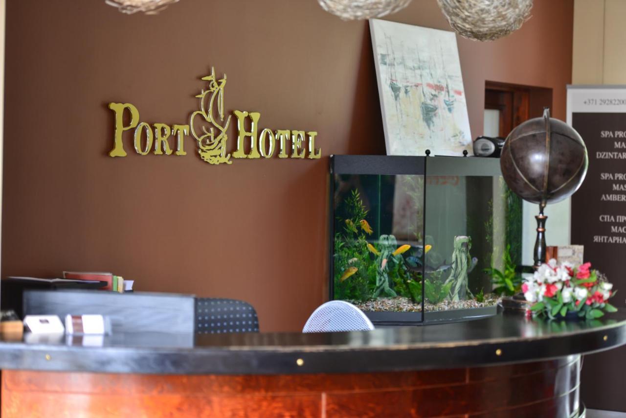 Port Hotel Adazi Exterior photo